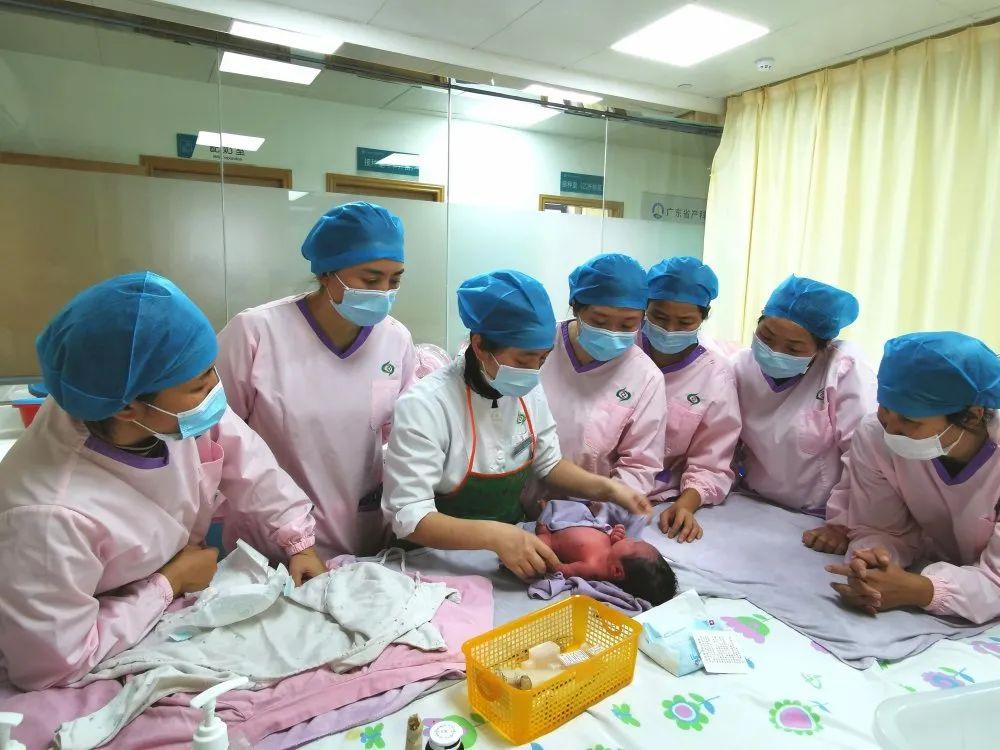 商丘妇婴监护型护送
